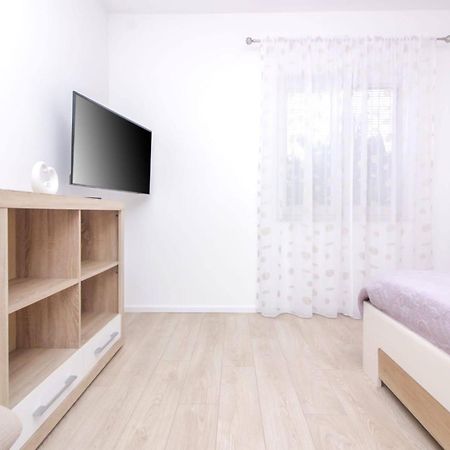 Pool House Luka Apartment Задар Екстериор снимка