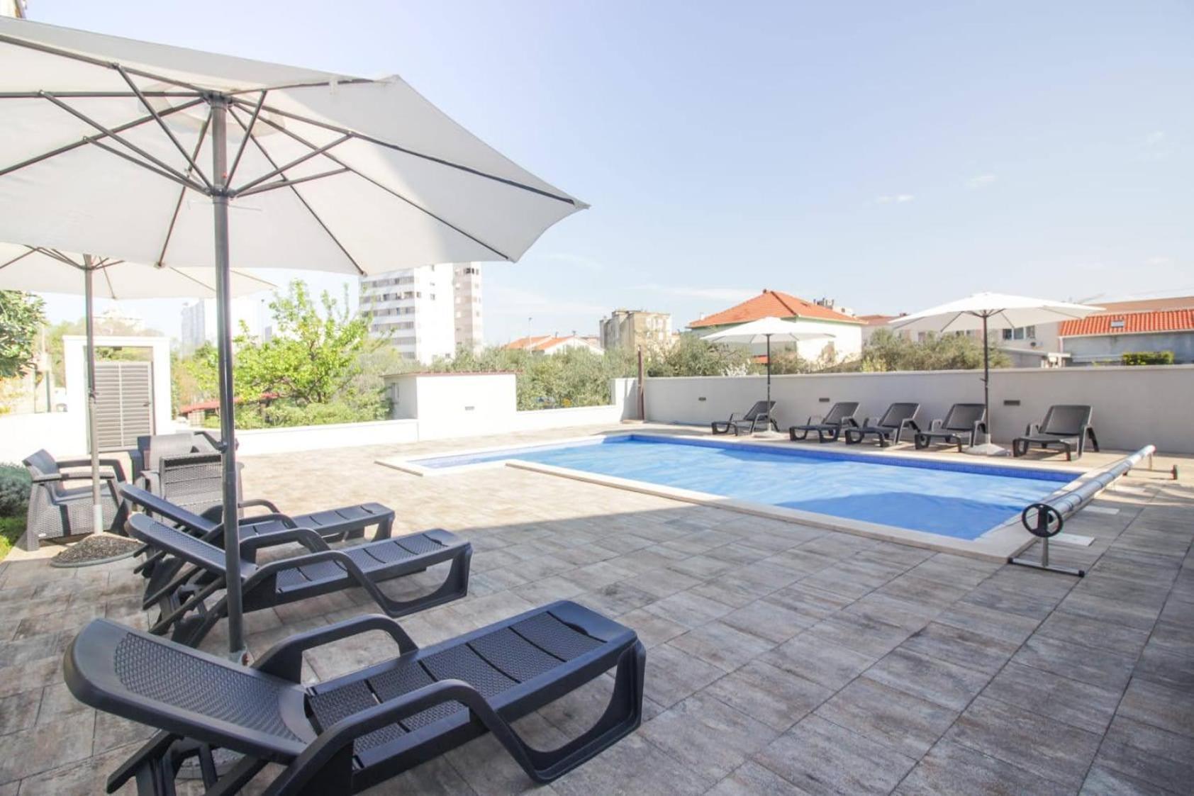 Pool House Luka Apartment Задар Екстериор снимка