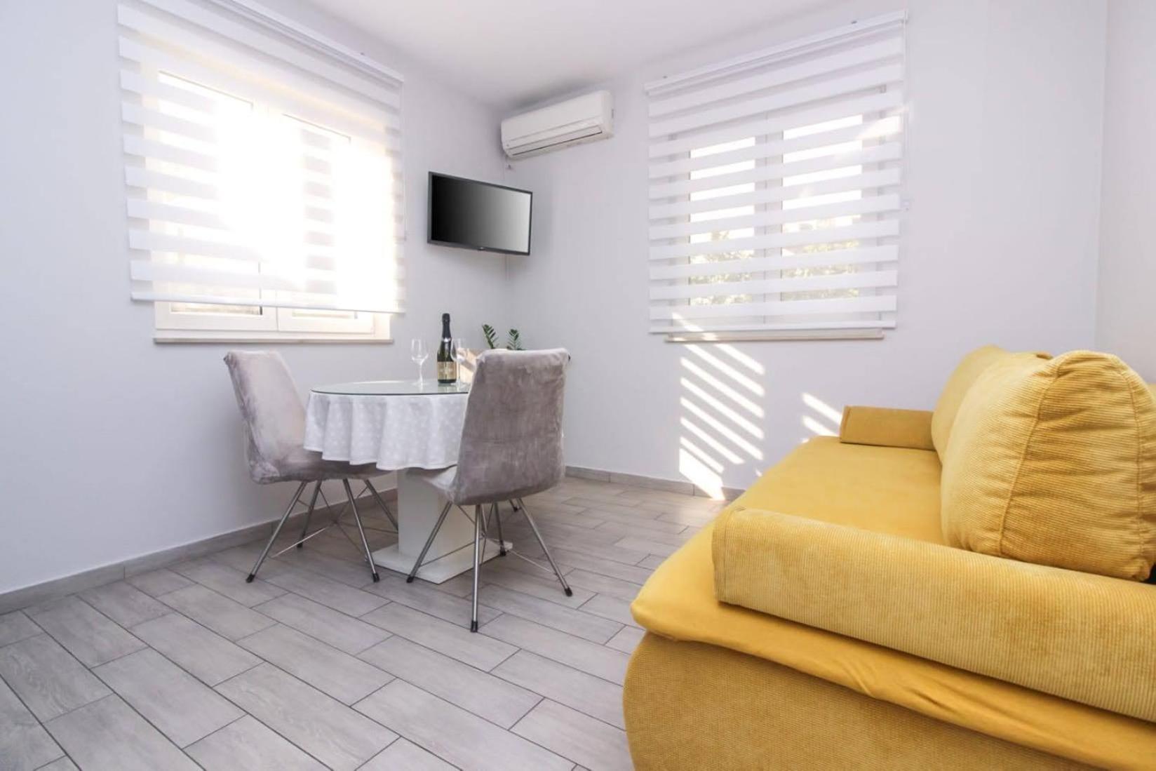 Pool House Luka Apartment Задар Екстериор снимка