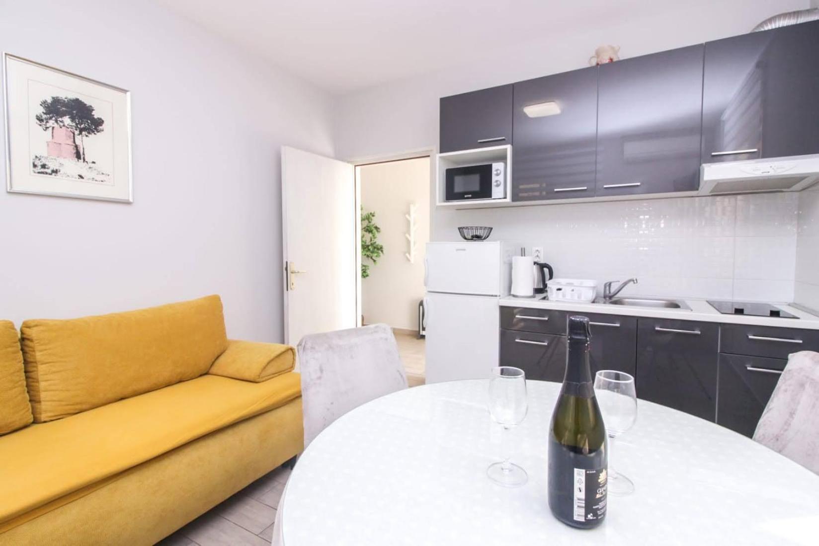 Pool House Luka Apartment Задар Екстериор снимка