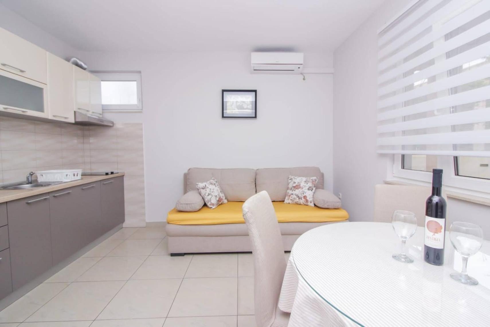 Pool House Luka Apartment Задар Екстериор снимка